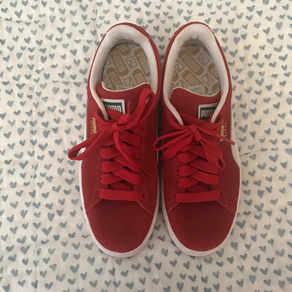 Red Puma Sneakers size 8.5
